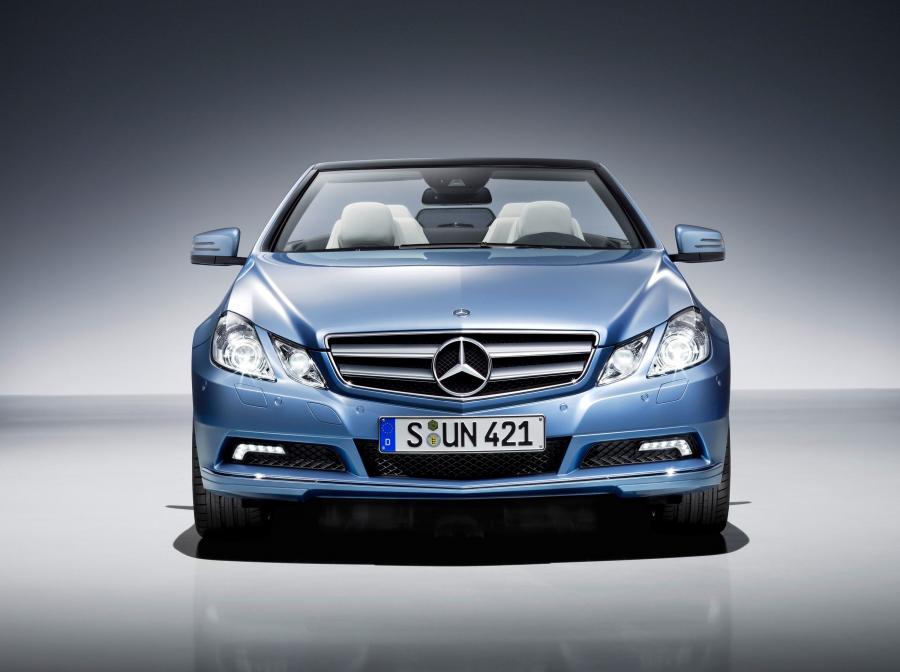  Mercedes-Benz E-Class Cabriolet 2010 года  (фото 7 из 143)